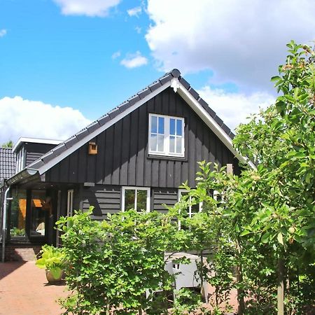 Uniek Houten Huis Nabij Bos En Plassen Hollandsche Rading Kültér fotó