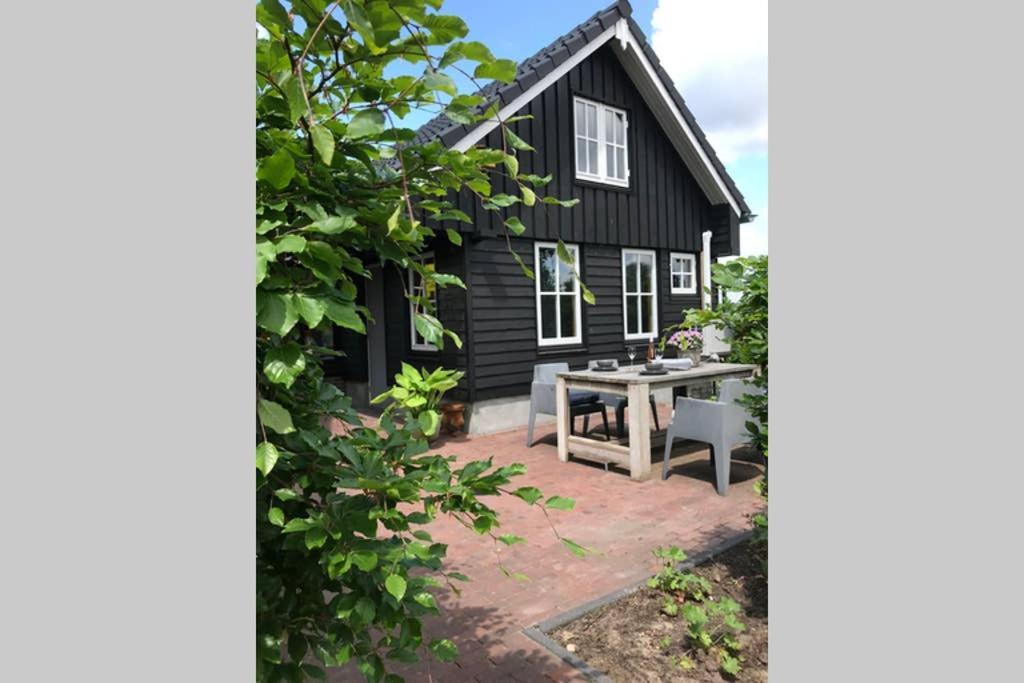 Uniek Houten Huis Nabij Bos En Plassen Hollandsche Rading Kültér fotó